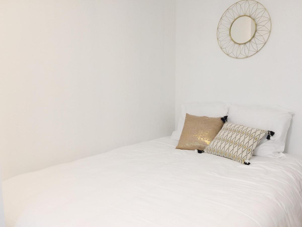 New Apartment In The Heart Of Le Marais Paris Exterior foto