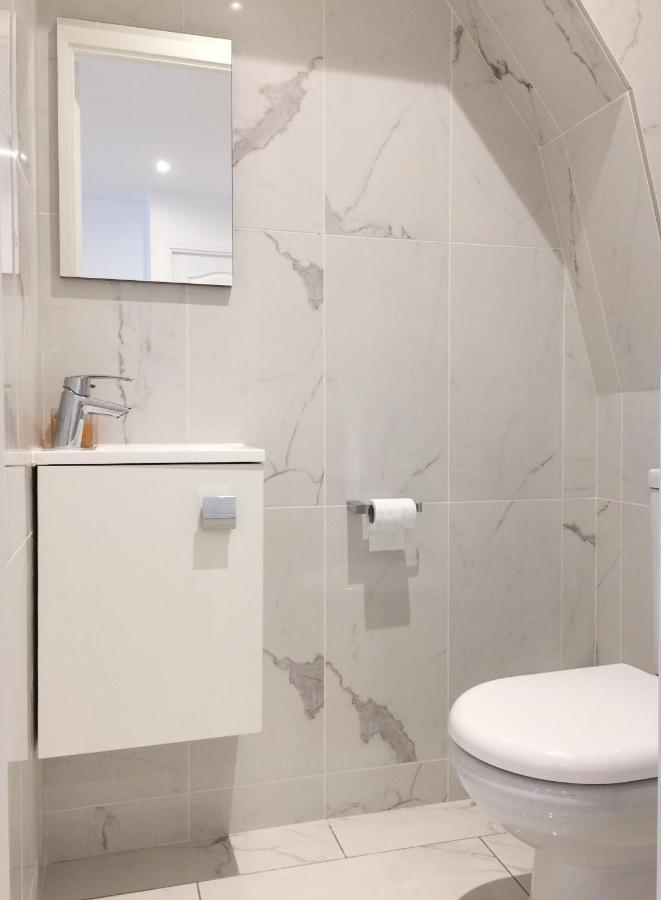 New Apartment In The Heart Of Le Marais Paris Exterior foto